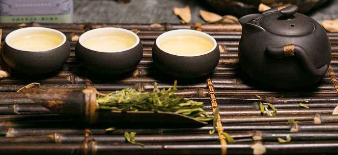 健康绿茶减肥法，赶快行动起来！